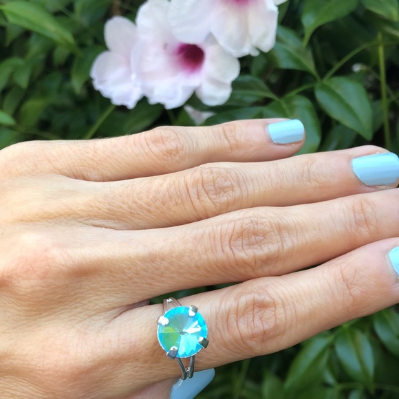 Gorgeous Aquamarine Crystal Ring - Picture 3 of 16